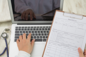 Guide to medical billing: Pros and Cons of Outsourcing